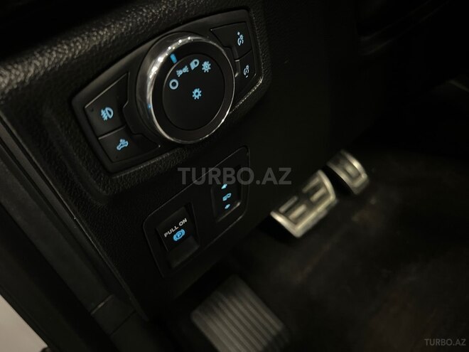 Ford F-150-14