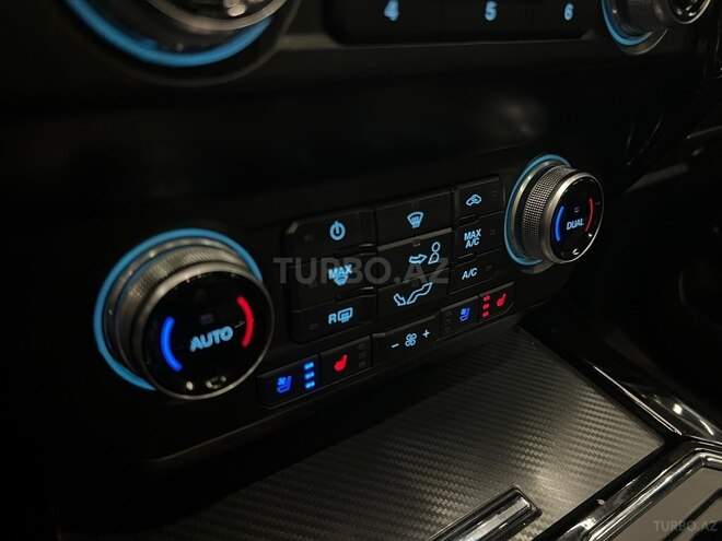 Ford F-150-16