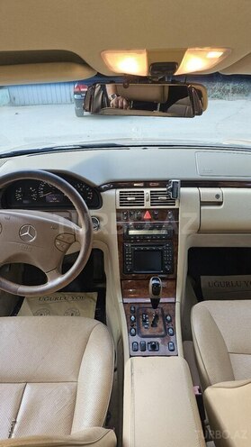 Mercedes E 280 4MATIC-5
