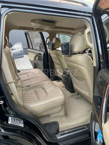 Toyota Land Cruiser-3