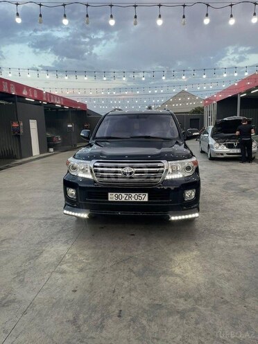 Toyota Land Cruiser-5