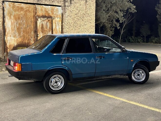 LADA (VAZ) 21099-2
