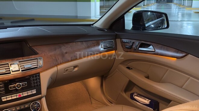 Mercedes CLS 350-19