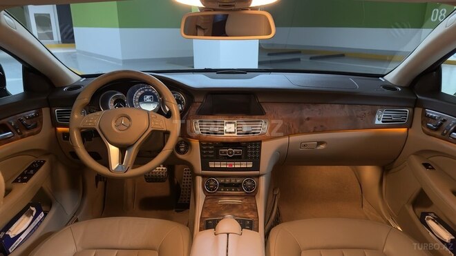 Mercedes CLS 350-10