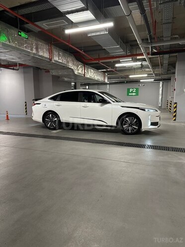 Changan Qiyuan A05-6
