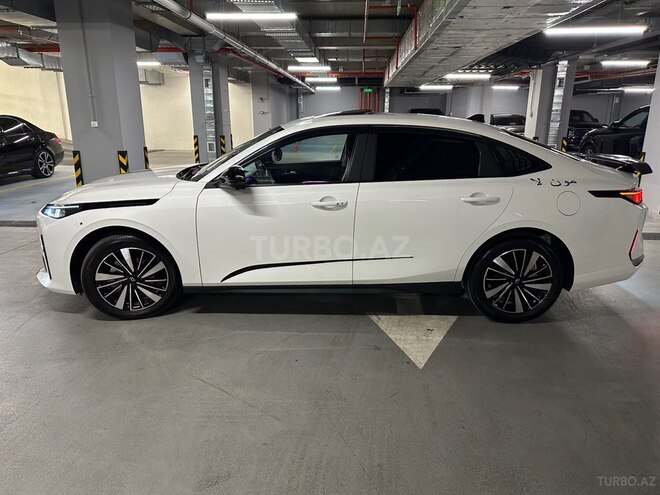 Changan Qiyuan A05-10