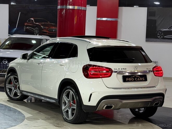 Mercedes GLA 250 4MATIC-15