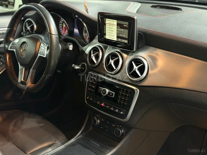 Mercedes GLA 250 4MATIC-19