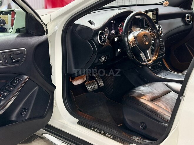 Mercedes GLA 250 4MATIC-18