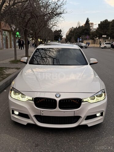 BMW 330-1