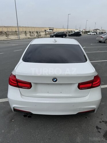 BMW 330-4