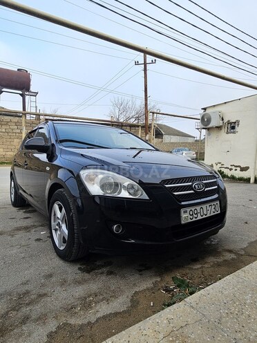 Kia Ceed-12