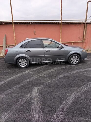 Chevrolet Lacetti-6