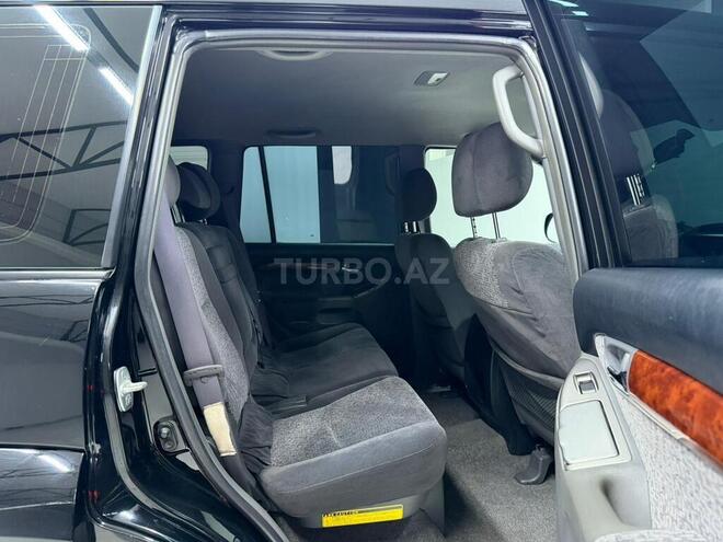 Toyota Land Cruiser Prado-12