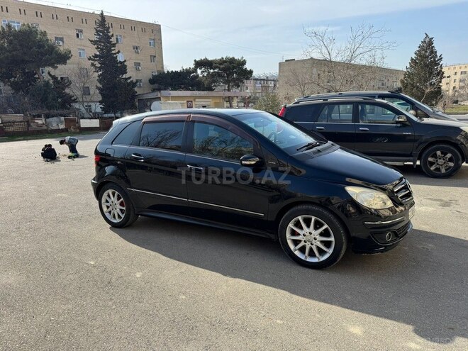 Mercedes B 170-3