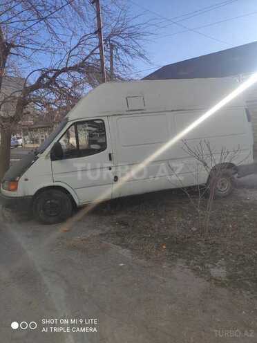 Ford Transit-5