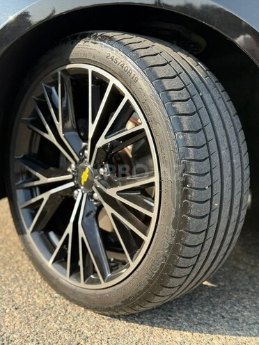 Chevrolet Malibu-8