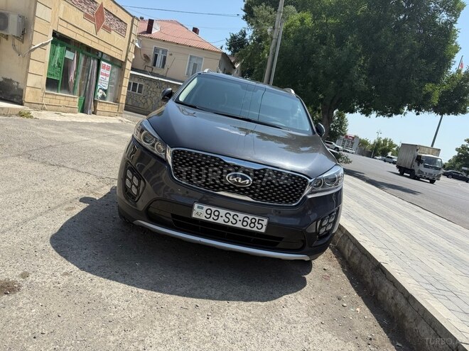 Kia Sorento-1