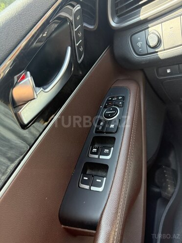 Kia Sorento-10