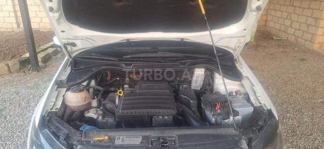 Volkswagen Polo 2018, 178,000 km - 1.6 l - Bakı