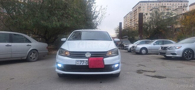 Volkswagen Polo 2018, 178,000 km - 1.6 l - Bakı