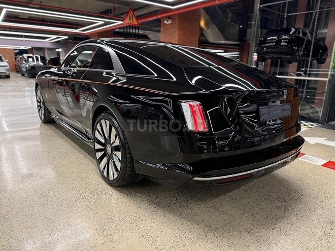 Rolls-Royce Spectre-6
