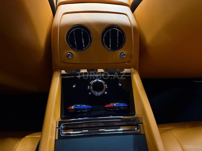 Rolls-Royce Spectre-20