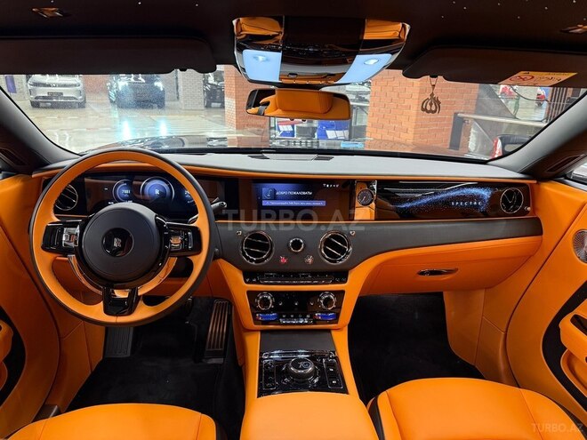 Rolls-Royce Spectre-18