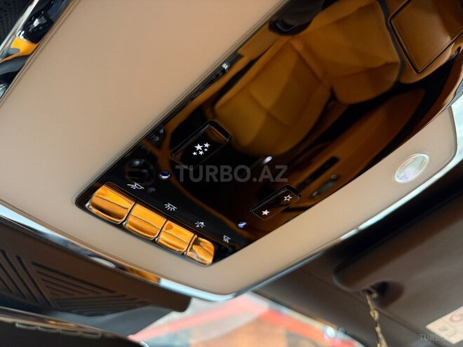 Rolls-Royce Spectre-21