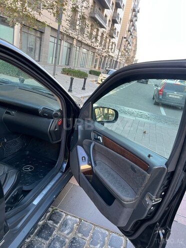 Mercedes C 200-16