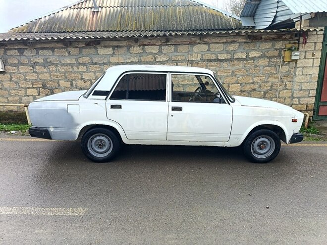 LADA (VAZ) 2107-4