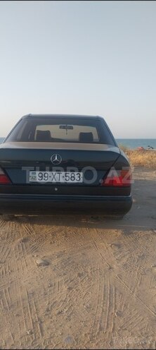 Mercedes 200 E 1991, 385,000 km - 2.0 l - Bakı