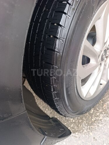 Hyundai Tucson-12