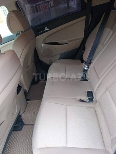 Hyundai Tucson-11
