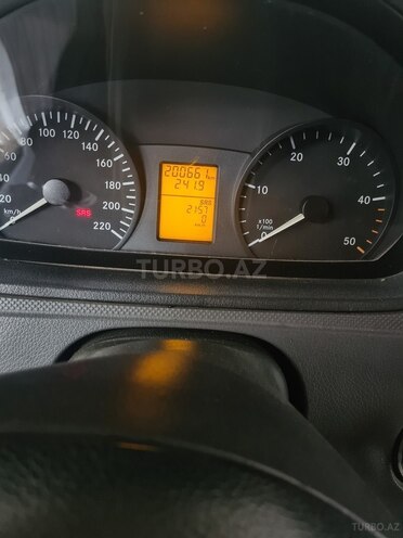 Mercedes Vito-2