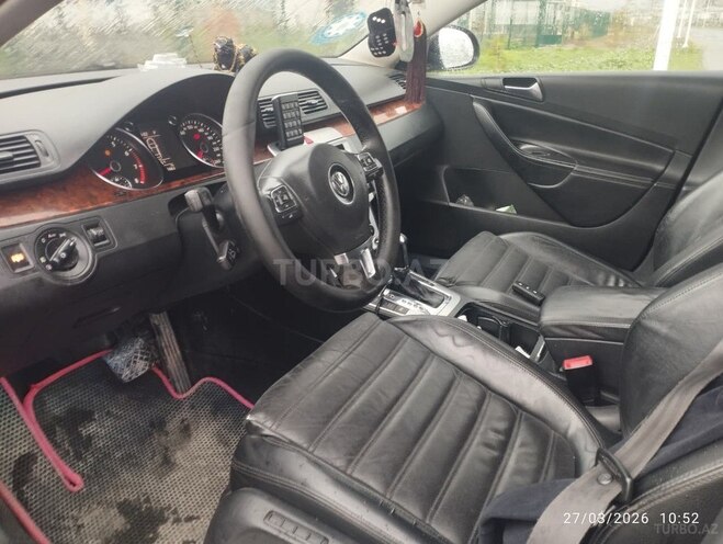 Volkswagen Passat-11