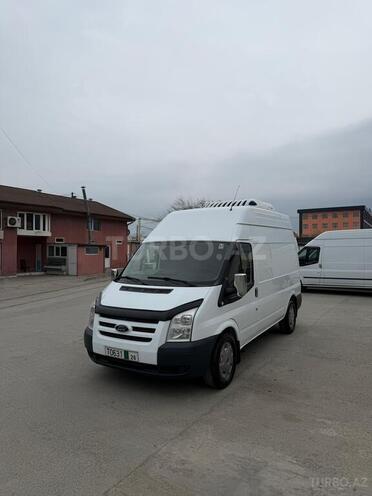 Ford Transit-1