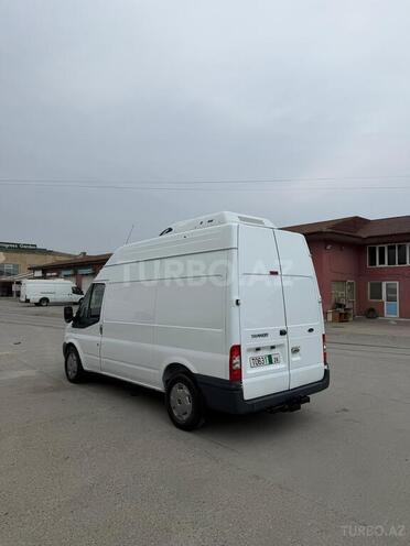 Ford Transit-2