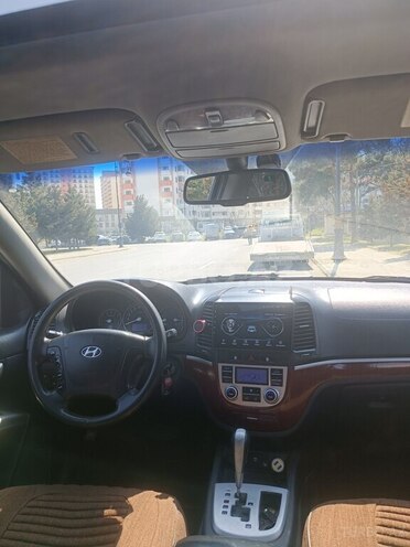 Hyundai Santa Fe-12
