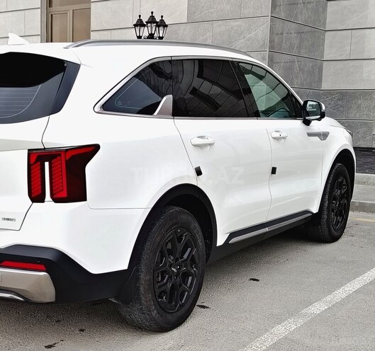 Kia Sorento-11