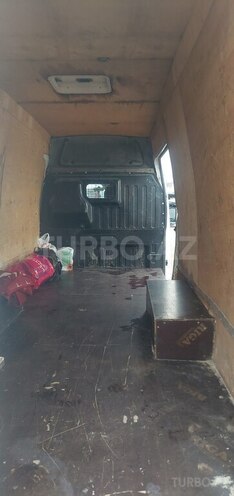 Ford Transit-6