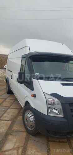 Ford Transit-7