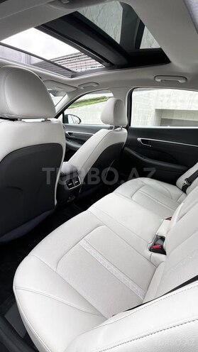 Hyundai Sonata-13