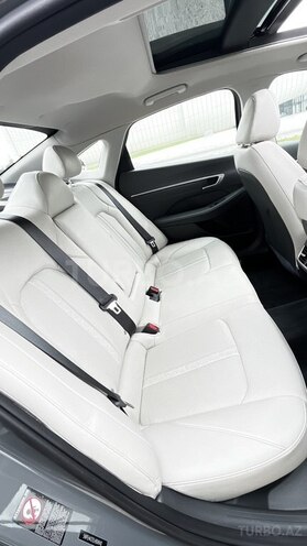 Hyundai Sonata-14