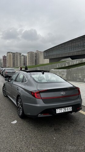 Hyundai Sonata-6