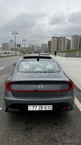 Hyundai Sonata-5