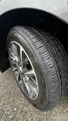 Hyundai Sonata-16