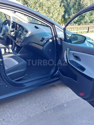 Kia Ceed SW-8