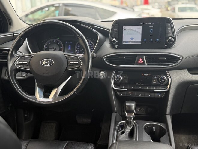 Hyundai Santa Fe-11