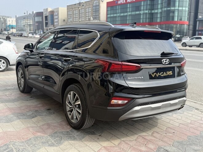 Hyundai Santa Fe-6